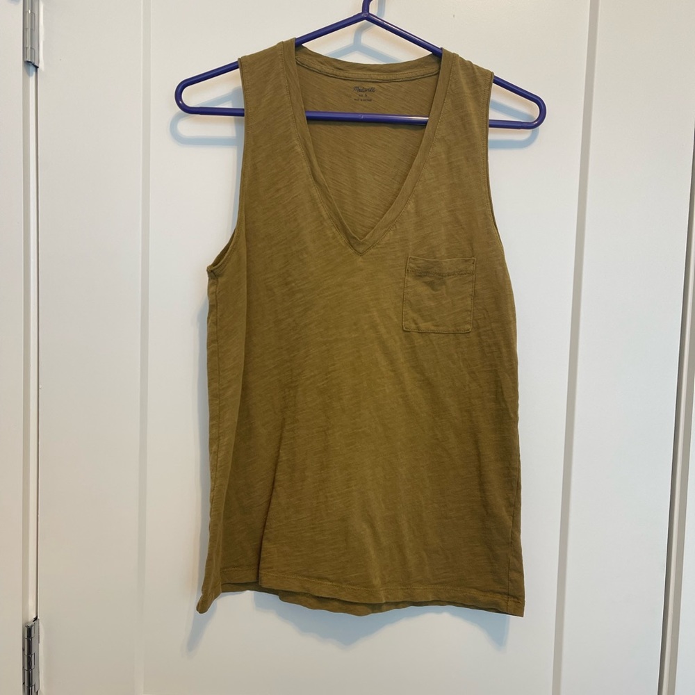 Madewell v-neck pocket tank top olive green